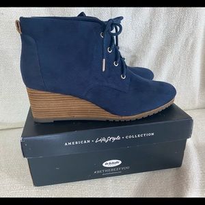 Dr Scholl’s Close Call Wedge Booties